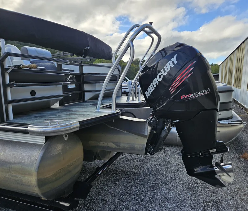 Slide: The Image of Crest Classic 230 CP3 2018 - 4