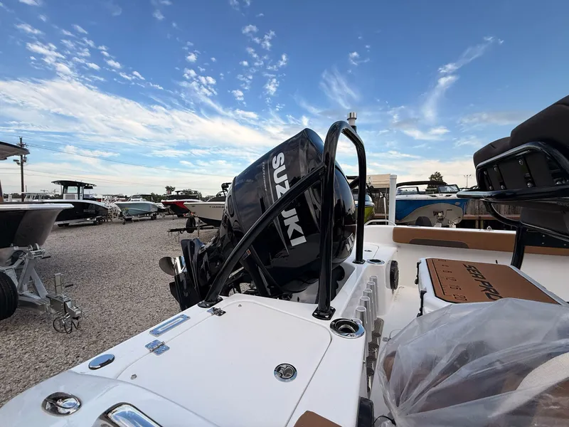 Slide: The Image of Sea Pro 202 Center Console 2025 - 10