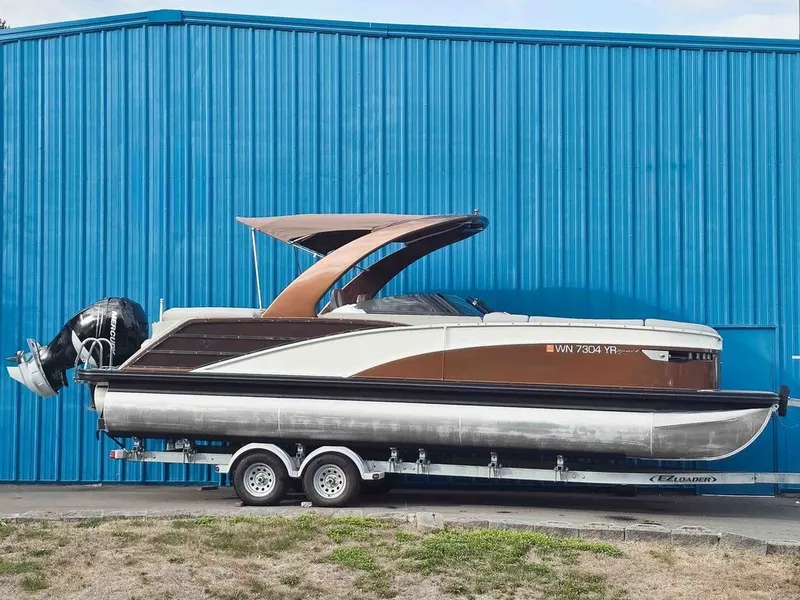 The Image of Bennington RX 25 FBWAST 2022 - 1