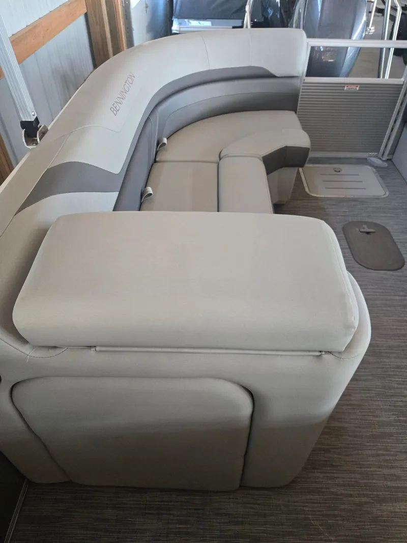 Slide: The Image of Bennington 23SXSRC 2023 - 17