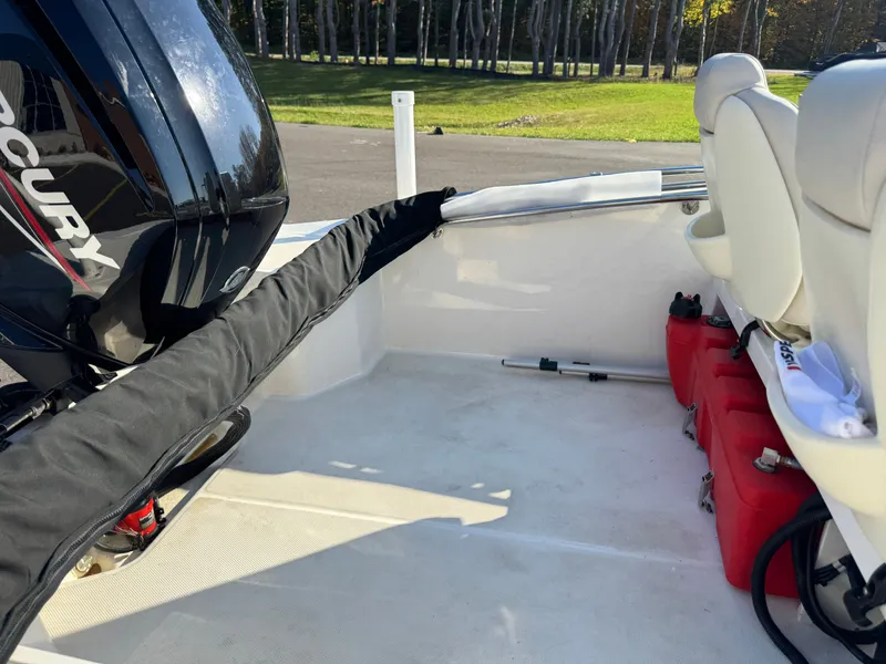 Slide: The Image of Boston Whaler 160 Super Sport 2022 - 11