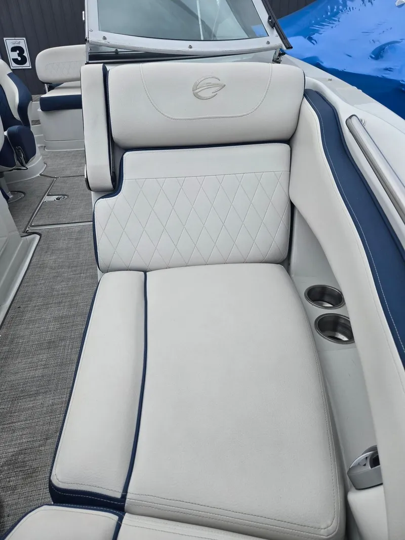 Slide: The Image of Crownline Boats Eclipse E235 2023 - 15