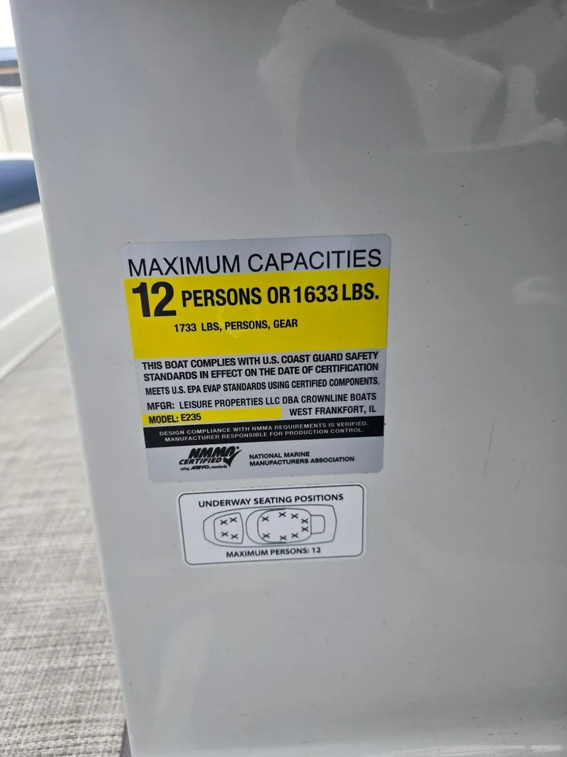 Slide: The Image of Crownline Boats Eclipse E235 2023 - 22