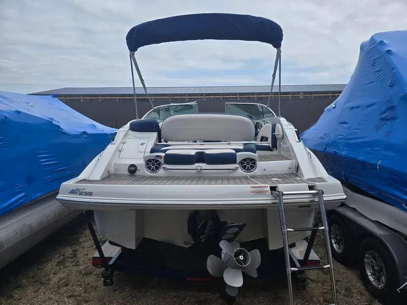 Slide: The Image of Crownline Boats Eclipse E235 2023 - 3