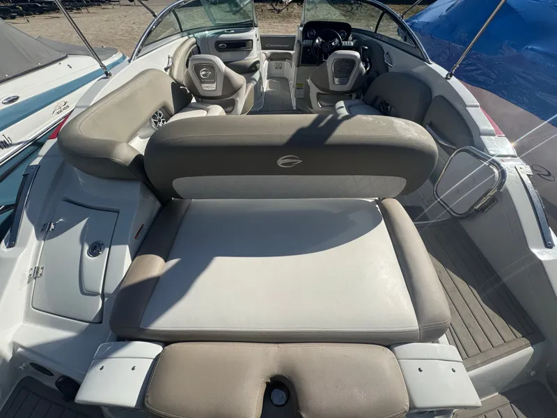 Slide: The Image of Crownline Boats Eclipse E235 2023 - 14