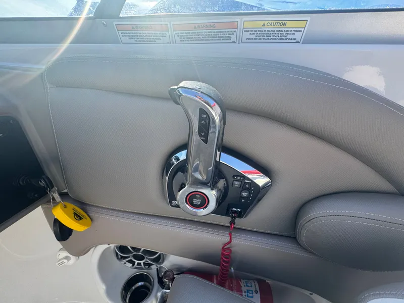 Slide: The Image of Crownline Boats Eclipse E235 2023 - 19