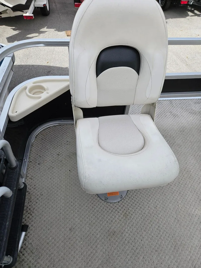 Slide: The Image of Sylvan 818 Mirage Fish 2009 - 7