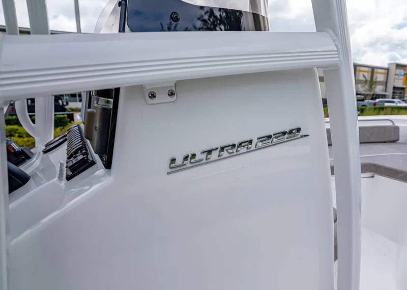 Slide: The Image of Sea Hunt Ultra 229 2026 - 16