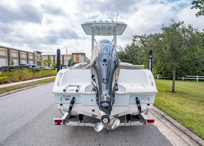 Slide: The Image of Sea Hunt Ultra 229 2026 - 3