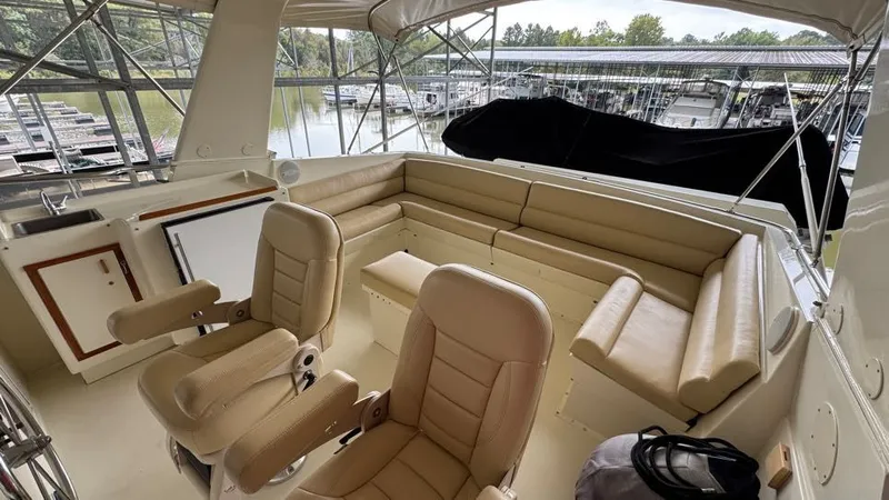 Slide: The Image of Flybridge looking aft - 22