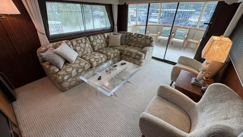 Slide: The Image of Salon looking aft - 40