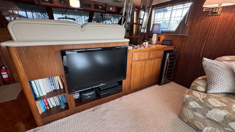 Slide: The Image of Salon entertainment - 44