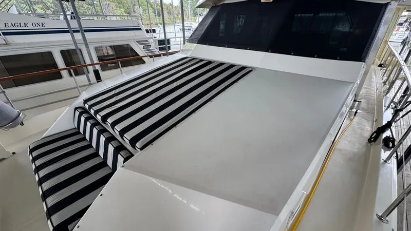 Slide: The Image of Bow Seating - 8