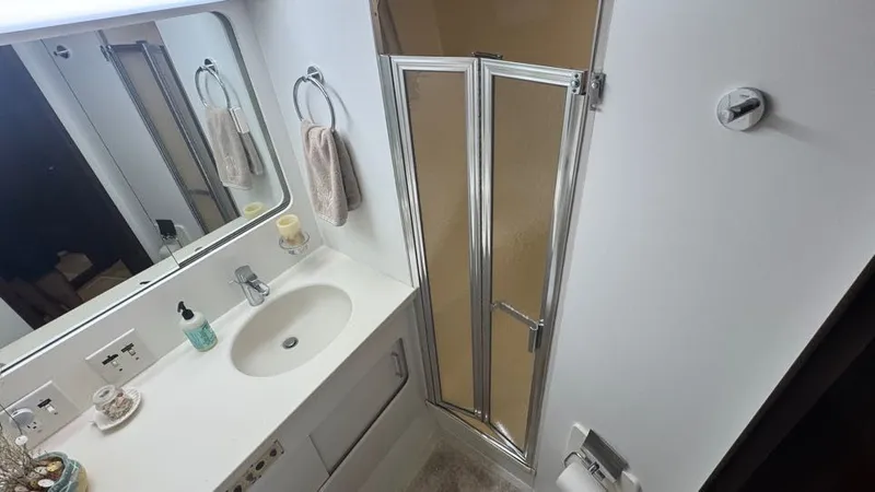 Slide: The Image of Forward Guest Head - 80