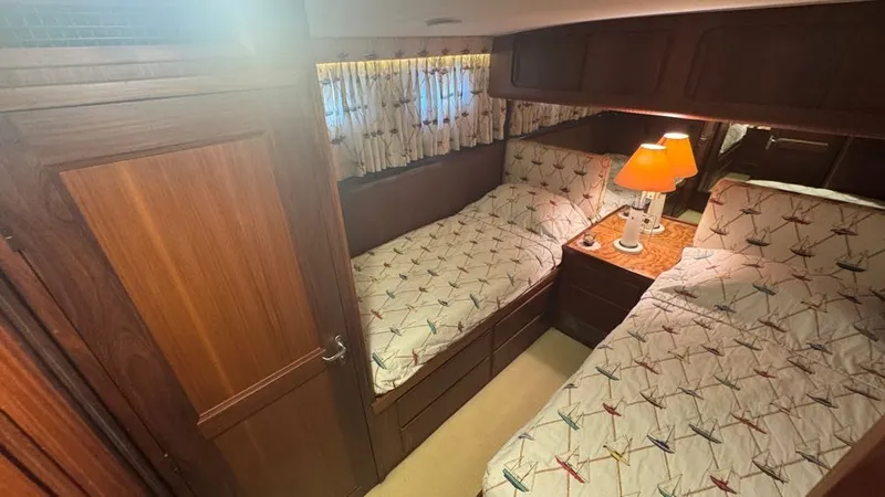 Slide: The Image of Starboard Guest Stateroom - 82