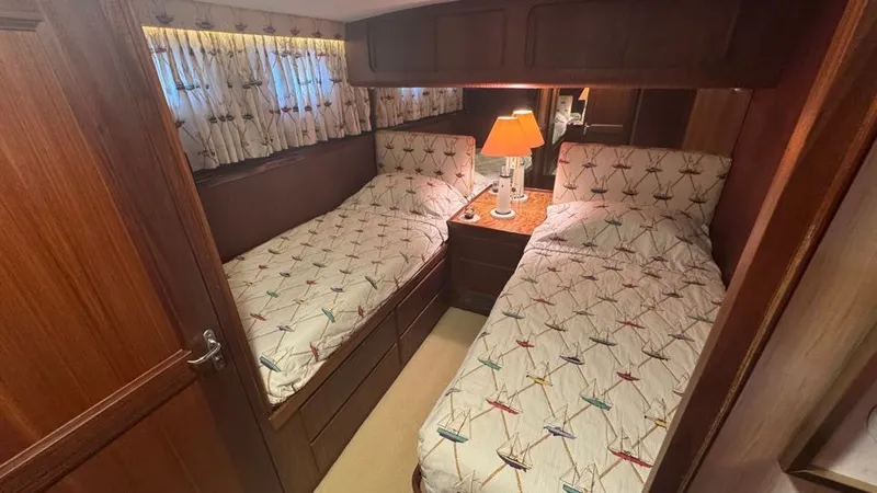 Slide: The Image of Starboard Guest Stateroom - 83