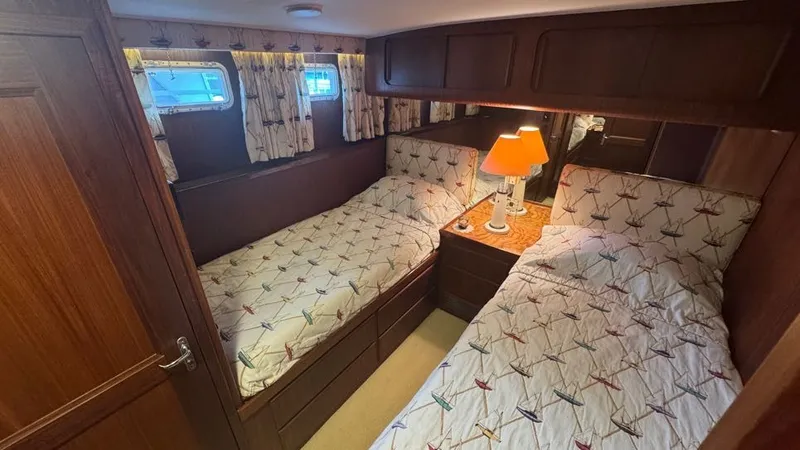 Slide: The Image of Starboard Guest Stateroom - 84