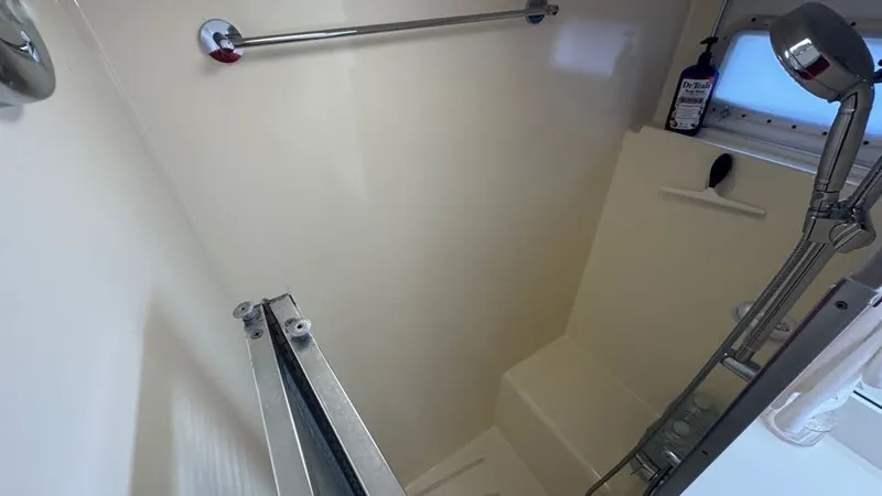 Slide: The Image of Guest Head - 86