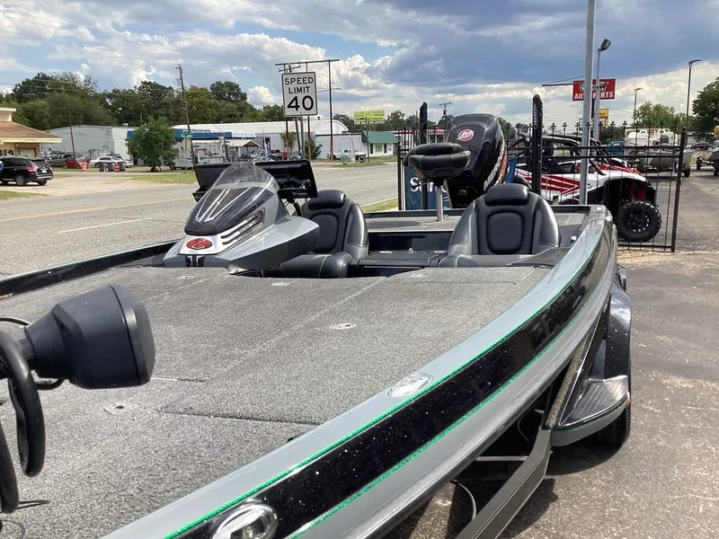 Slide: The Image of Ranger Z521 Comanche 2018 - 22