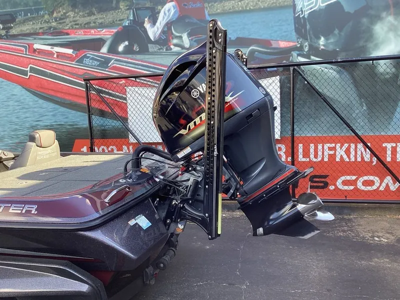 Slide: The Image of Skeeter FX21 Limited Edition 2018 - 15