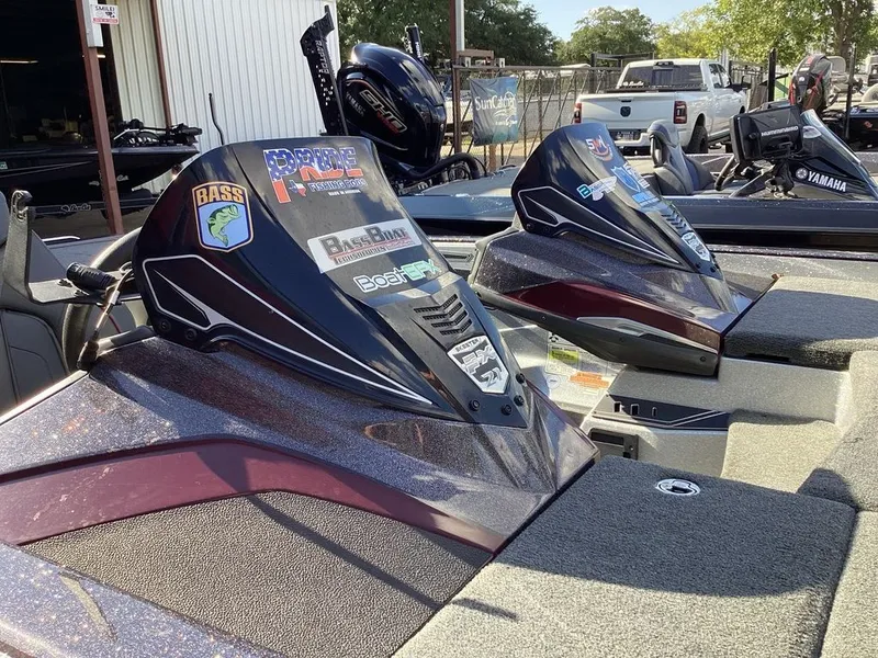 Slide: The Image of Skeeter FX21 Limited Edition 2018 - 17