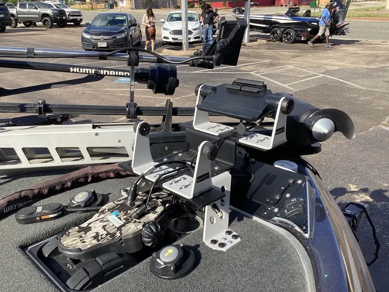 Slide: The Image of Skeeter FX21 Limited Edition 2018 - 25