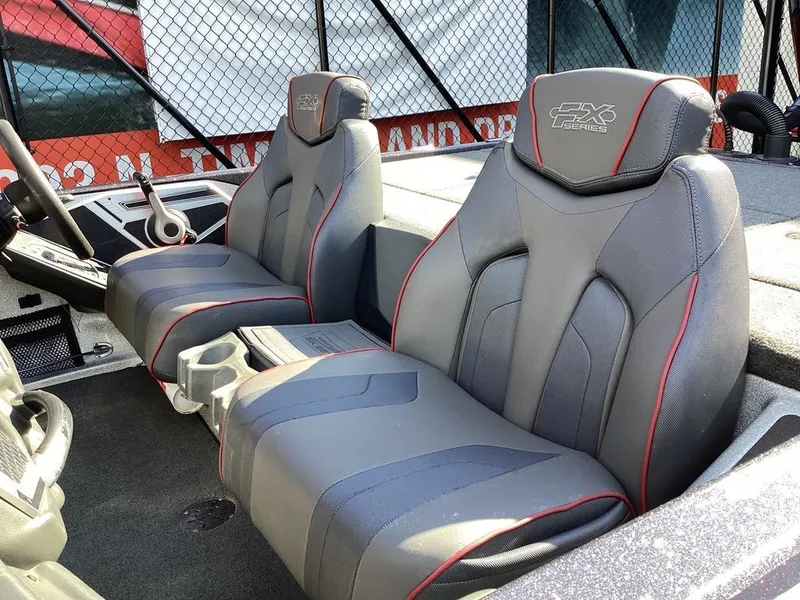 Slide: The Image of Skeeter FX21 Limited Edition 2018 - 26