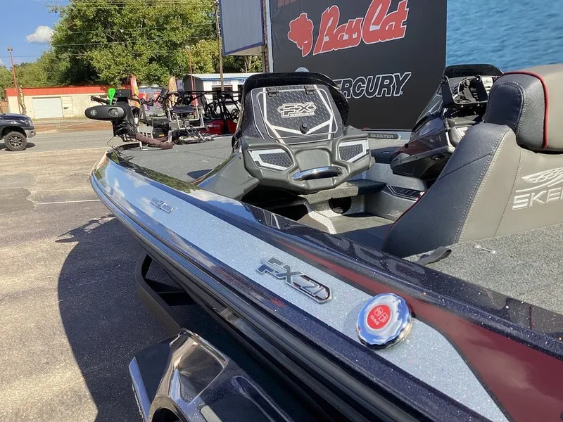 Slide: The Image of Skeeter FX21 Limited Edition 2018 - 33