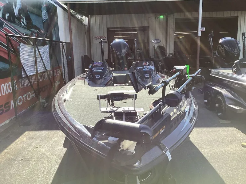 Slide: The Image of Skeeter FX21 Limited Edition 2018 - 4