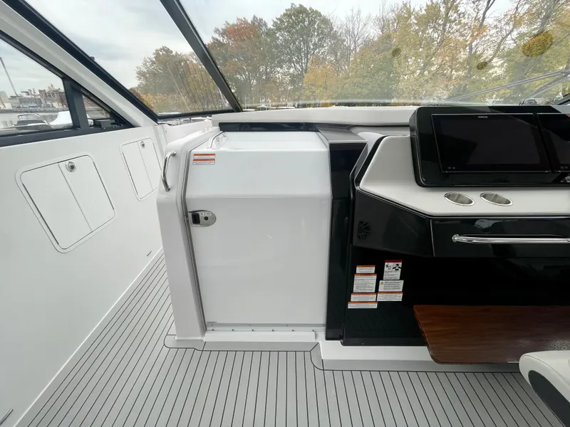 Slide: The Image of Cruisers 50 GLS 2026 - 22