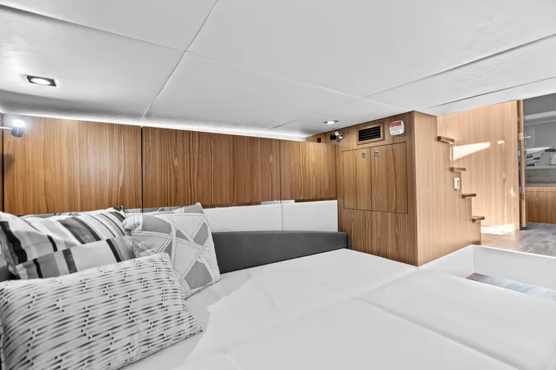 Slide: The Image of Cruisers 50 GLS 2026 - 30