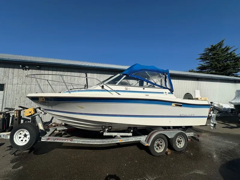 The Image of Bayliner 21 Trophy 1987 - 0
