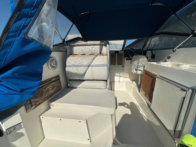 Slide: The Image of Bayliner 21 Trophy 1987 - 7