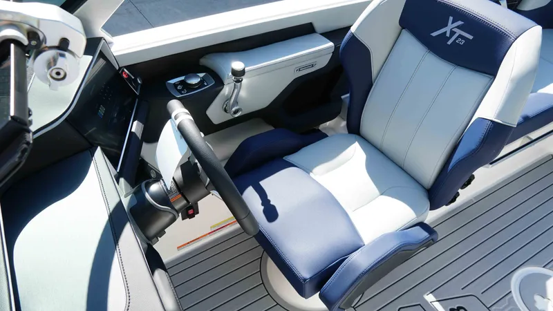 Slide: The Image of MasterCraft XT23 2026 - 14