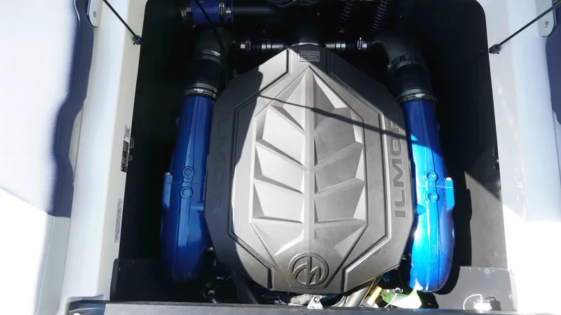 Slide: The Image of MasterCraft XT23 2026 - 35