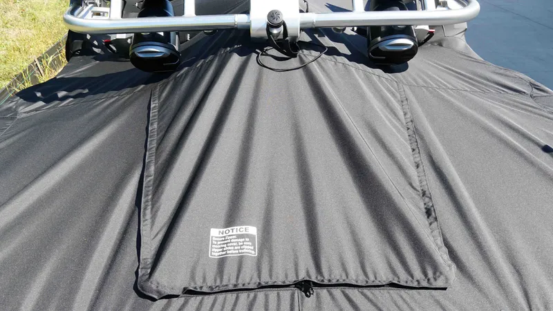 Slide: The Image of MasterCraft XT23 2026 - 42