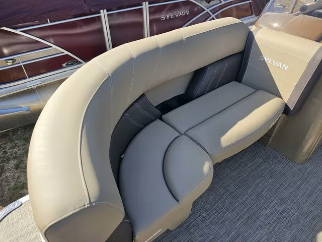 Slide: The Image of Sylvan Mirage 8520 LZ 2026 - 4