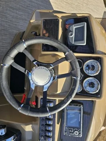 Slide: The Image of Sylvan Mirage 8520 LZ 2026 - 7