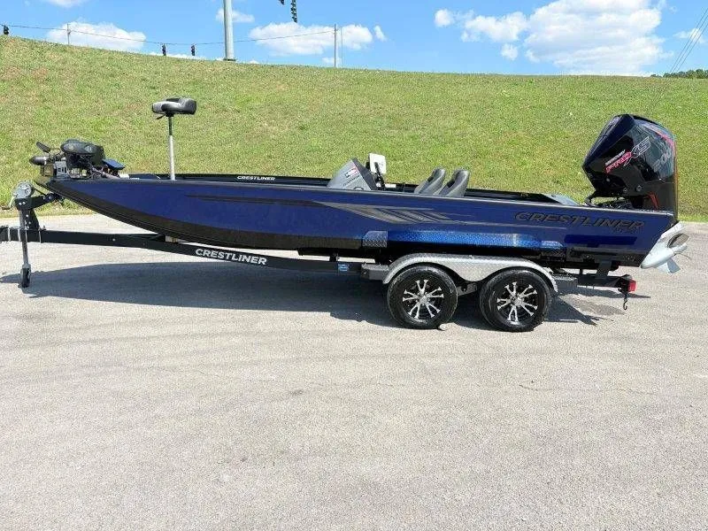 Slide: The Image of Crestliner PT20 2020 - 23