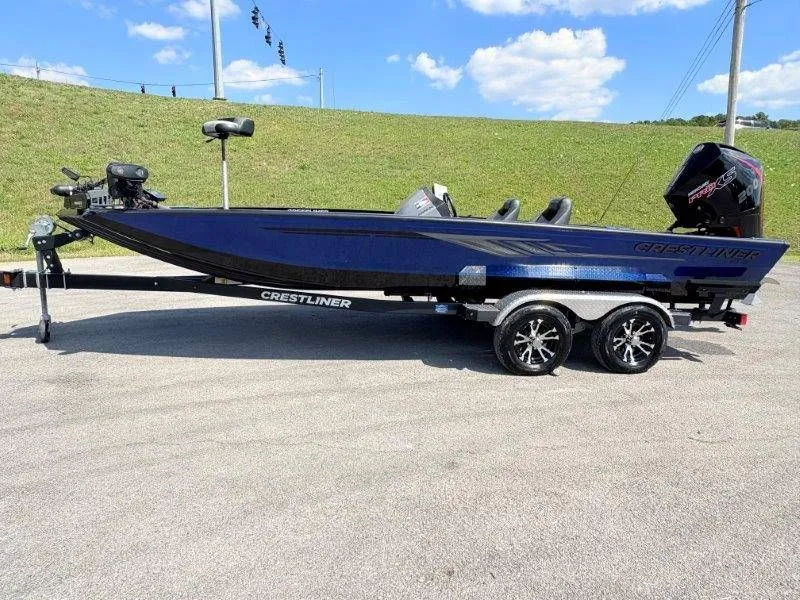 Slide: The Image of Crestliner PT20 2020 - 3