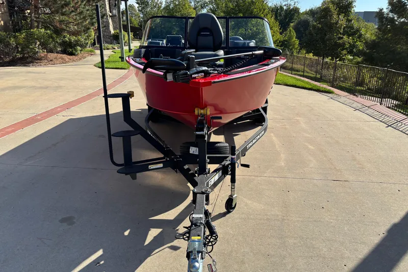 Slide: The Image of 2026 Tracker Targa V-19 Combo boat, top view, showcasing seating and layout. - 3