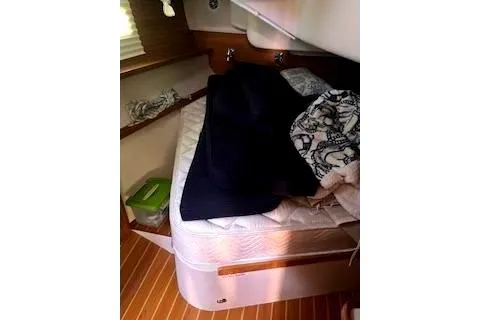 Slide: The Image of Aft Guest cabin. - 38