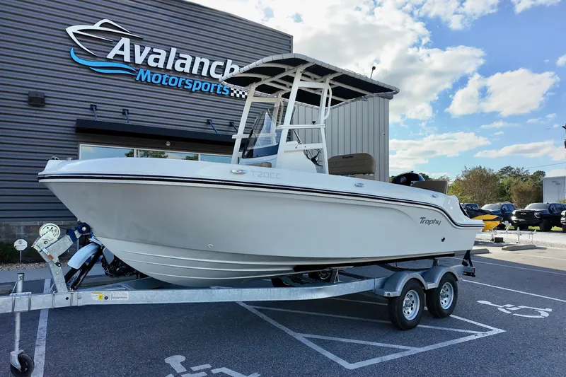 The Image of 2026 Bayliner Trophy T20CC boat on trailer at Avalanche Motorsports. - 2