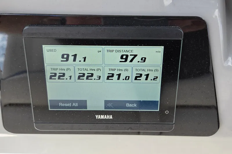 Slide: The Image of Yamaha display showing fuel usage and trip data for 2022 Robalo R272 Center Console. - 22