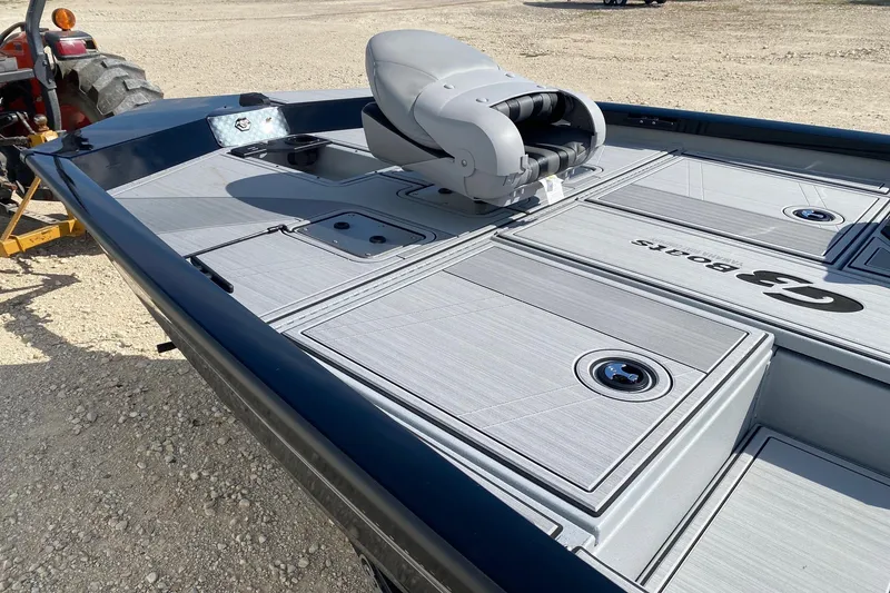 Slide: The Image of 2026 G3 Sportsman 1710SE boat deck with seating, featuring sleek design and storage compartments. - 9