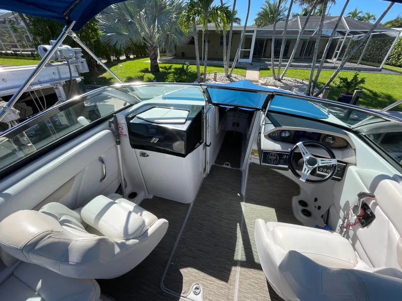 Slide: The Image of Four Winns HD240 2018 - 24