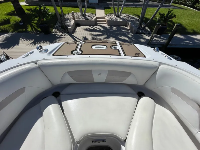 Slide: The Image of Four Winns HD240 2018 - 32