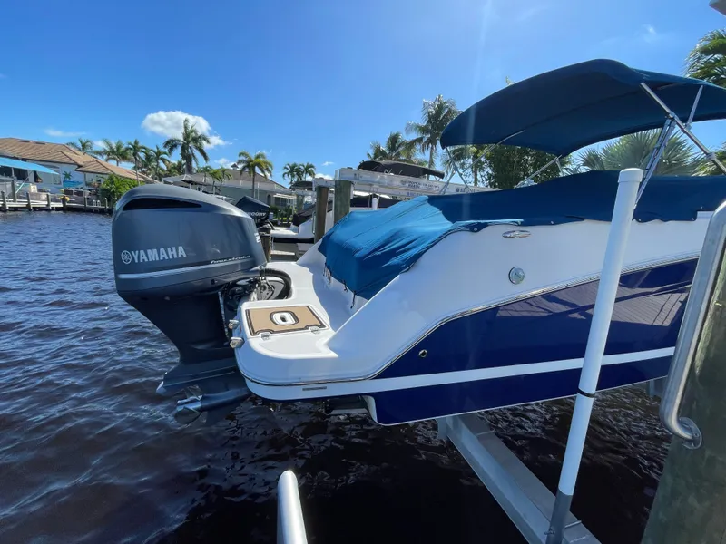 Slide: The Image of Four Winns HD240 2018 - 4