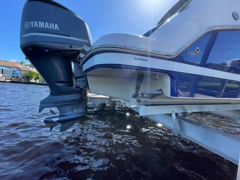 Slide: The Image of Four Winns HD240 2018 - 5