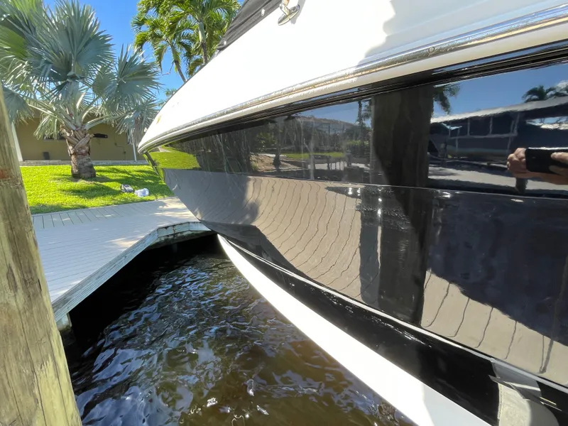 Slide: The Image of Sea Ray SDX 250 Outboard 2019 - 2